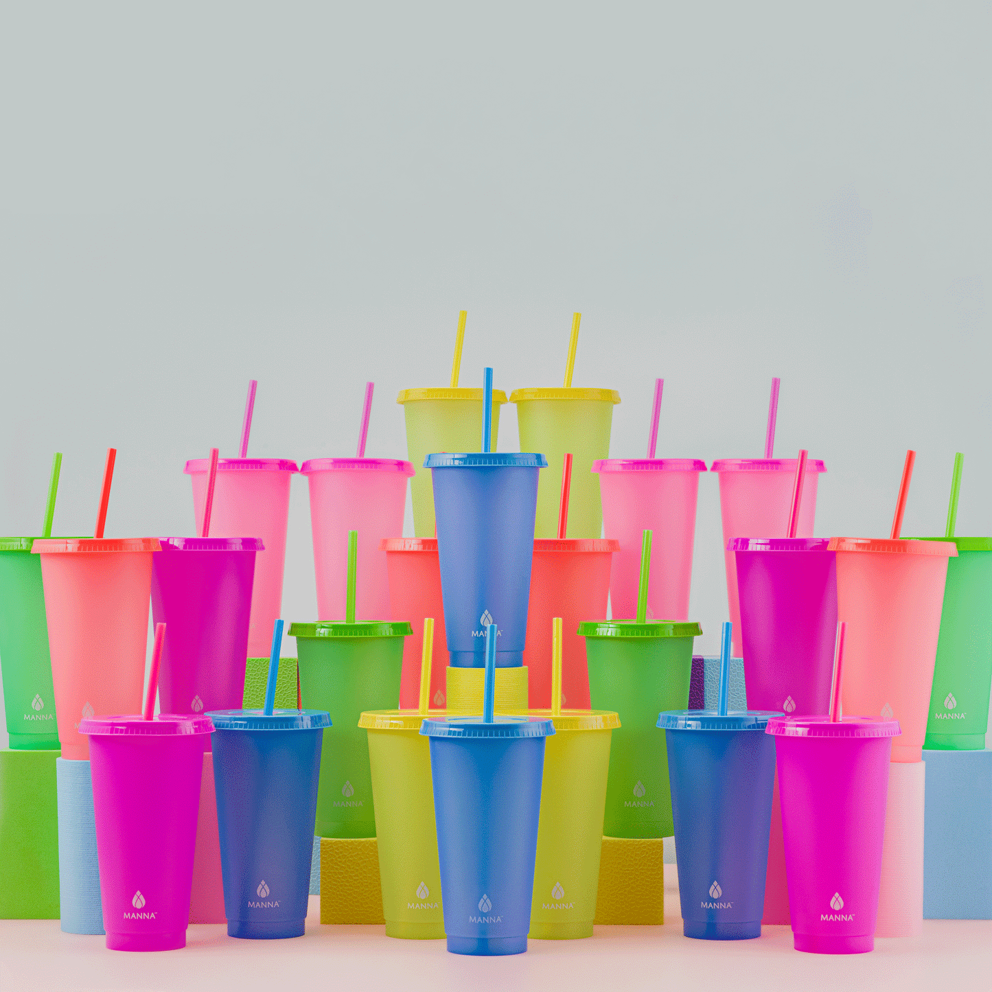 24-piece-original-color-changing-cup-set-o3 A0029811.gif