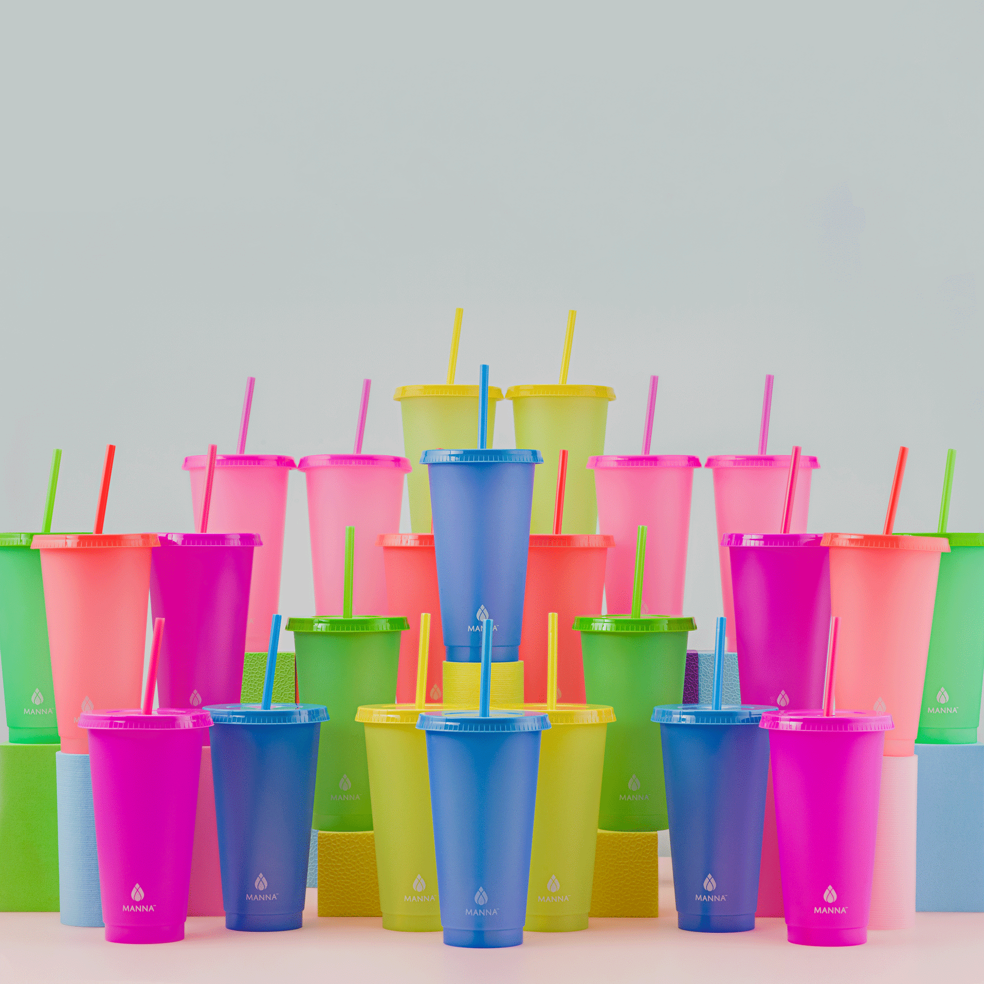 24-piece-original-color-changing-cup-set-o3 A0029811.gif