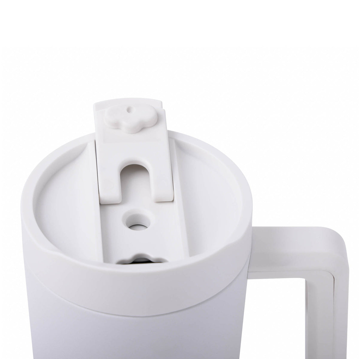 40-oz-top-tumbler-p7 CoreHome_MannaHydration_Whites_Raw-51.jpg